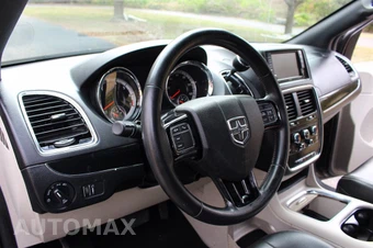 2019 Dodge Grand Caravan SXT 121.2" WB - miniatura 36