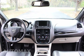 2019 Dodge Grand Caravan SXT 121.2" WB - miniatura 38