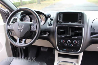 2019 Dodge Grand Caravan SXT 121.2" WB - miniatura 39