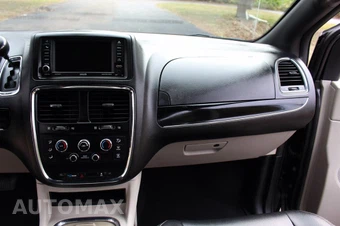 2019 Dodge Grand Caravan SXT 121.2" WB - miniatura 40