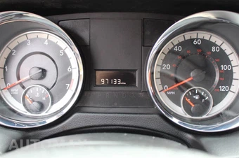 2019 Dodge Grand Caravan SXT 121.2" WB - miniatura 43