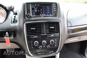 2019 Dodge Grand Caravan SXT 121.2" WB - miniatura 44
