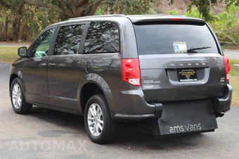 2019 Dodge Grand Caravan SXT 121.2" WB - miniatura 7