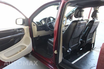 2019 Dodge Grand Caravan SXT 121.2" WB - miniatura 27