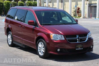 2019 Dodge Grand Caravan SXT 121.2" WB - miniatura 3