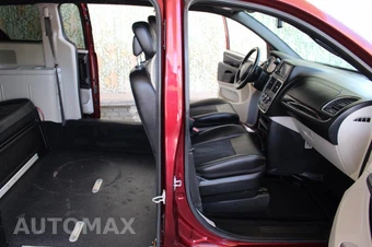 2019 Dodge Grand Caravan SXT 121.2" WB - miniatura 30