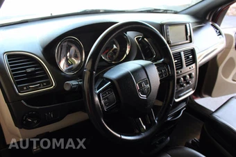 2019 Dodge Grand Caravan SXT 121.2" WB - miniatura 45