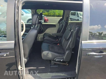 2019 Dodge Grand Caravan SXT 121.2" WB – miniatura 10