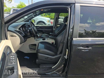 2019 Dodge Grand Caravan SXT 121.2" WB – miniatura 3