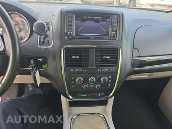 2019 Dodge Grand Caravan SXT 121.2" WB – miniatura 7