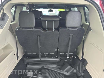 2019 Dodge Grand Caravan SXT 121.2" WB - miniatura 15