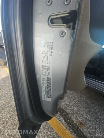 2019 Dodge Grand Caravan SXT 121.2" WB - miniatura 14