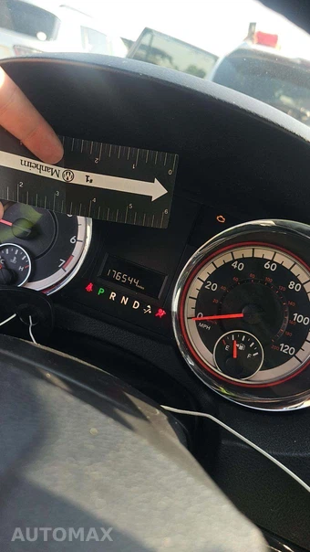 2019 Dodge Grand Caravan SXT 121.2" WB - miniatura 28