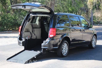 2019 Dodge Grand Caravan SXT 121.2" WB - car from the USA, Manheim Buy-Now listing at AUTOMAX