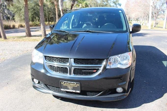 2019 Dodge Grand Caravan SXT 121.2" WB - miniatura 15