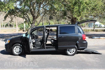 2019 Dodge Grand Caravan SXT 121.2" WB - miniatura 19