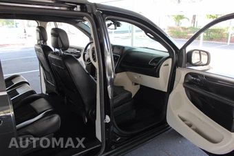 2019 Dodge Grand Caravan SXT 121.2" WB - miniatura 24