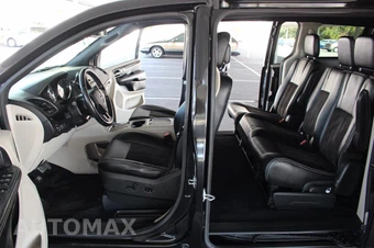 2019 Dodge Grand Caravan SXT 121.2" WB - miniatura 25