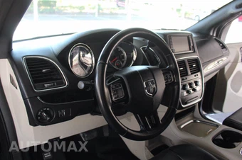 2019 Dodge Grand Caravan SXT 121.2" WB - miniatura 35