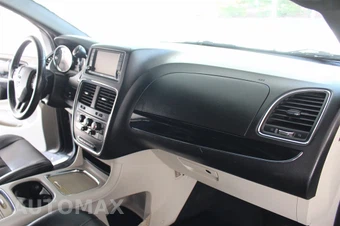 2019 Dodge Grand Caravan SXT 121.2" WB - miniatura 36