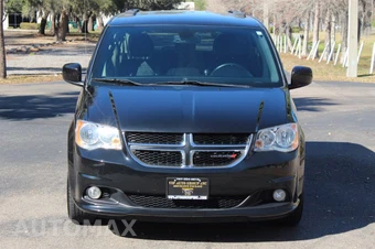 2019 Dodge Grand Caravan SXT 121.2" WB - miniatura 4