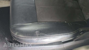 2019 Dodge Grand Caravan SXT 121.2" WB - miniatura 25