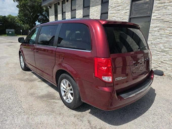 2019 Dodge Grand Caravan SXT 121.2" WB – miniatura 2