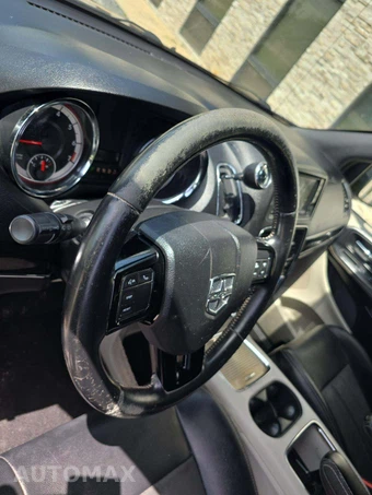 2019 Dodge Grand Caravan SXT 121.2" WB – miniatura 22