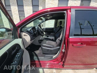 2019 Dodge Grand Caravan SXT 121.2" WB – miniatura 6