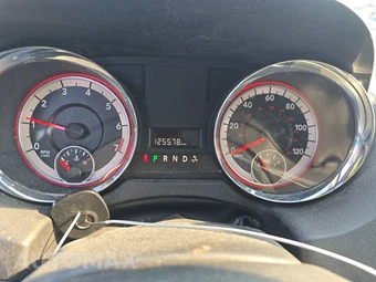 2019 Dodge Grand Caravan SXT 121.2" WB – miniatura 12