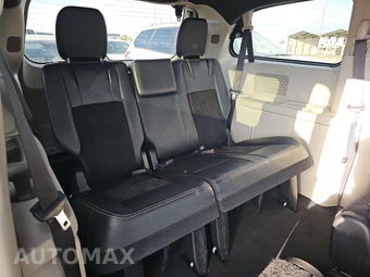 2019 Dodge Grand Caravan SXT 121.2" WB - miniatura 14