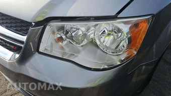 2019 Dodge Grand Caravan SXT 121.2" WB - miniatura 25