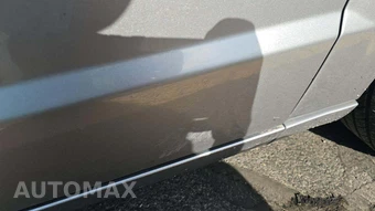 2019 Dodge Grand Caravan SXT 121.2" WB - miniatura 32