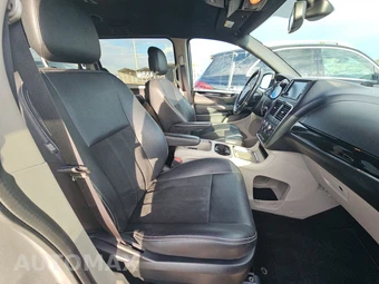 2019 Dodge Grand Caravan SXT 121.2" WB - miniatura 8