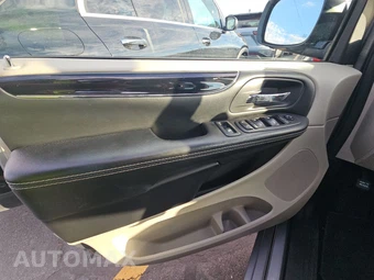 2019 Dodge Grand Caravan SXT 121.2" WB - miniatura 9