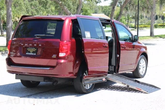 2019 Dodge Grand Caravan SXT 121.2" WB - car from the USA, Manheim Buy-Now listing at AUTOMAX