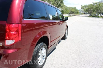 2019 Dodge Grand Caravan SXT 121.2" WB - miniatura 12