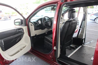 2019 Dodge Grand Caravan SXT 121.2" WB - miniatura 28
