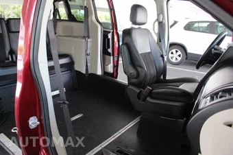 2019 Dodge Grand Caravan SXT 121.2" WB - miniatura 33