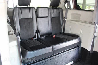 2019 Dodge Grand Caravan SXT 121.2" WB - miniatura 35
