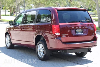 2019 Dodge Grand Caravan SXT 121.2" WB - miniatura 7