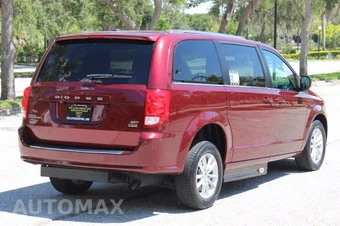2019 Dodge Grand Caravan SXT 121.2" WB - miniatura 9