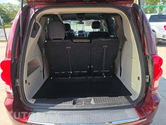 2019 Dodge Grand Caravan SXT 121.2" WB - miniatura 15