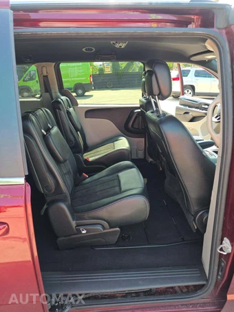 2019 Dodge Grand Caravan SXT 121.2" WB - miniatura 17