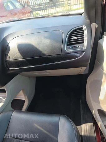 2019 Dodge Grand Caravan SXT 121.2" WB - miniatura 20