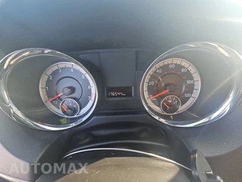 2019 Dodge Grand Caravan SXT - miniatura 12
