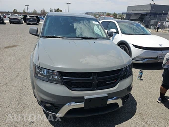 2019 Dodge Journey Crossroad – miniatura 2