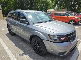 2019 Dodge Journey SE – miniatura 3