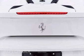 2019 Ferrari 488 Spider Convertible - miniatura 36