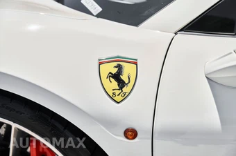 2019 Ferrari 488 Spider Convertible - miniatura 9